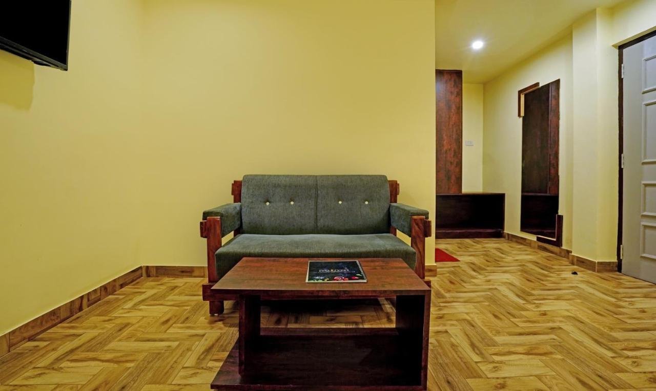 Treebo Trend Hotel Golden Nest Bhubaneswar Exterior foto